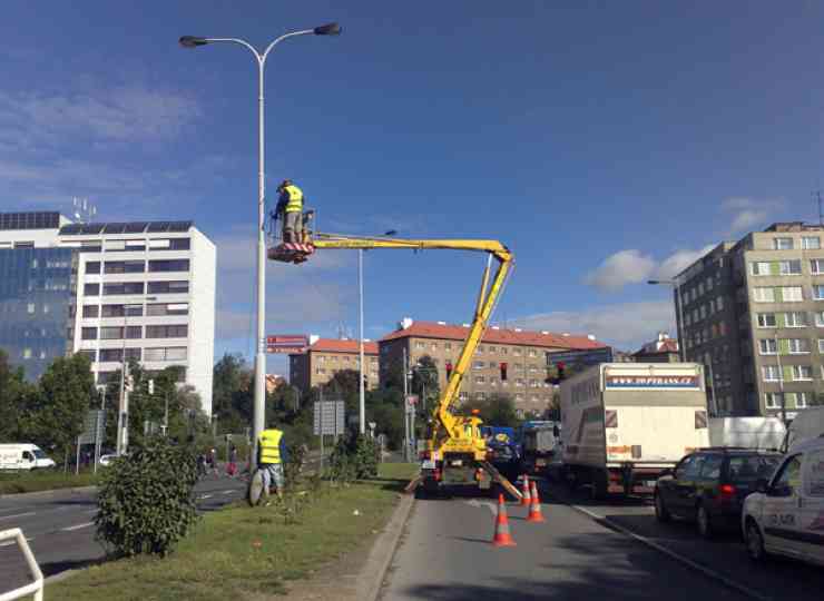 Montáž satelitů a příslušenství