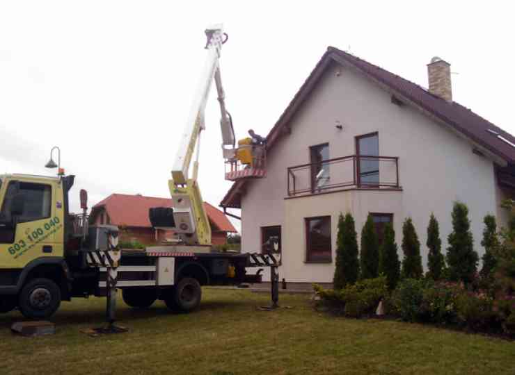 Opravy střešních krytin a komínů